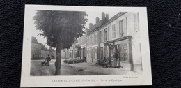 Cp 77 Seine Et Marne LA CHAPELLE LA REINE Place De La République Bureau De Tabac Pipe épicerie Troupeau De Moutons - La Chapelle La Reine