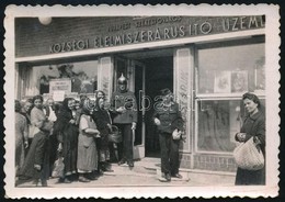 Cca 1939 Budapest, Községi Élelmiszer Árusító Üzem, Fotó, 6×8,5 Cm - Autres & Non Classés