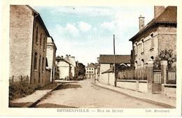 BÉTHENIVILLE (Marne) - Rue De Munet - CP Colorisée Editeur Reims - Bétheniville