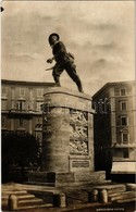 * T4 Roma, Rome; Monument To The Bersagliere (Italian Special Marksmen Unit). Eugenio Risi Photo (EM) - Non Classés