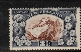 NZ 1935 2 1/2d Mt Cook P13-14x13.5 SG 581 HM #BIR63 - Unused Stamps