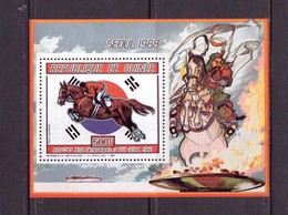 GUINEE  1987 JOI SEOUL-EQUITATION  YVERT N°A210  NEUF MNH** - Springconcours