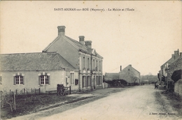 53 - Saint-Aignan-sur-Roë (Mayenne) - La Mairie Et L'Ecole - Saint Aignan Sur Roe