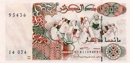 ALGERIA 200 DINARS 1992 P-138a.2 UNC - Algeria