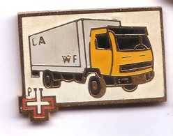 VT96 86 Pin's Camion Transport De La Poste ? C'est Marqué PTT Achat Immédiat - Postes