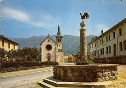 CP  De LE VIVIERS " La Place , La Fontaine Et L'église " - La Motte Servolex