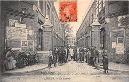 14-LISIEUX- LA CASERNE - Lisieux
