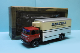 Ixo / Altaya - Camion BARREIROS SUPER AZOR Ribeira CAMIONS D'AUTREFOIS BO 1/43 - LKW