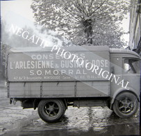 NEGATIF PHOTO ORIGINAL 6x6 MONTROUGE 47 Avenue Pierre Brossolette Conserves L'Arlésienne Gustave Rosé Camion Renault - Montrouge