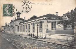 93-SAINT-OUEN- L'ECOLE DE LA GARE - Saint Ouen