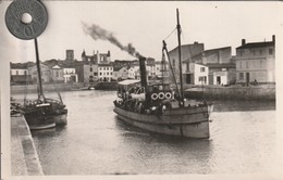 17 - Carte Postale Semi Moderne De  L'ILE DE RE    Le Navire Transportant Autos , ........ - Ile De Ré