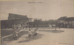 Chevannes : La Place - Chevannes