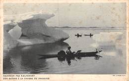20-5143 : KAJAKKER PAA SAELFANGST. DES KAIAKS A LA CHASSE DE PHOQUES. - Groenlandia