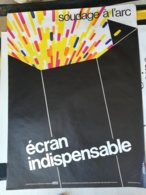 AFFICHE De 1980 . " ECRAN INDISPENSABLE  "  Format 60 X 80 Cm . - Affiches