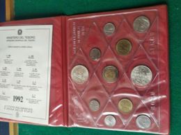 ITALIA DIVISIONALE ANNO 1992 - Mint Sets & Proof Sets