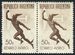 ARGENTINA: GJ.846, 1940 50c. Mercury And Airplane, Pair With VARIETY: Mercury Is Much Darker In The Left Stamp, Excellen - Poste Aérienne