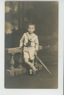 BELGIQUE - AISEAU - Belle Carte Photo Portrait Jeune Garçon Avec Cerceau écrite à AISEAU En 1915 - Aiseau-Presles