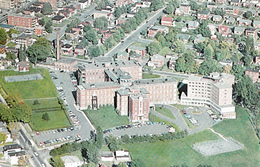 Sherbrooke Québec - Hôpital Saint-Vincent-de-Paul Hospital - Written 1988 - 2 Scans - Sherbrooke