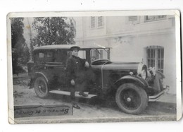 AUTOMOBILE Carte Photo Prise Devant Un Chateau Ou Une Maison De Caractère à Localiser - PKW