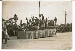 PHOTOGRAPHIES ORIGINALE CHAR CARNAVAL Fèvrier 1927 ( Peut être Béarn Ou Pays Basque) à Identifier - Carnaval