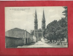 CPA - Machecoul  -Loire Inférieure) - Une Rue Et L'église - Machecoul