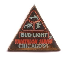 A59 Pin's Triathlon Chicago Usa Bud Light  Sponsor Biere Beer Vélo Natation Course Achat Immédiat - Biathlon