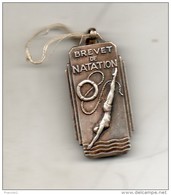 Médaille. Brevet De Natation. Fédération Française Des Maitres Nageurs Sauveteurs - Nuoto