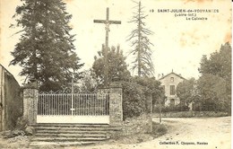 CPA - LOIRE-ATLANTIQUE - ST JULIEN-de-VOUVANTES, Le Calvaire - Saint Julien De Vouvantes