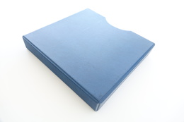 Israel Album - Lindner Album Case, Blue, Format 5x30x32cm - Formato Grande, Fondo Blanco