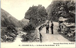 64 - ITXASSOU -- La Route Du Pas Rolandde - Itxassou