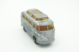 Matchbox Lesney 34C Volkswagen Camper Raised Roof - Regular Wheels, Issued 1967, Scale 1/64 - Matchbox (Lesney)