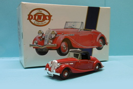 Dinky Matchbox - TRIUMPH DOLOMITE 1937 Rouge Réf. DY-S 17 BO 1/43 - Dinky
