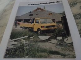 ANCIENNE PUBLICITE LE NOUVEAU  207 D ET 307 D DE MERCEDES  1977 - Camions