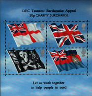 GREAT BRITAIN 2001 Clouds Flags OVPT:Tsunami Sheetlet [PRINT:250] - Variétés, Erreurs & Curiosités
