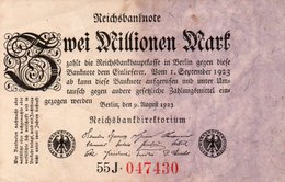 GERMANY- 2 MILLIONEN MARK 1923  P-103.2  Circ XF   SERIE  55J-047430 - 2 Millionen Mark