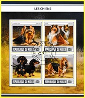 Bloc Feuillet Oblitéré De 4 T.-P. - Les Chiens Yorkshire Terrier Colley Teckel Basset Hound - République Du Niger 2017 - Niger (1960-...)