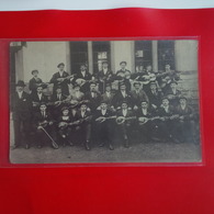 CARTE PHOTO LIEU A IDENTIFIER MUSICIENS GUITARISTES - Muziek En Musicus