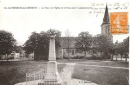 N°6831 T -cpa La Fresnaye Sur Chédouet La Place De L'église Et Le Monumnet Commémoratif- - La Fresnaye Sur Chédouet