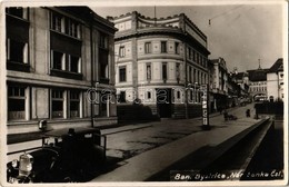 T2 1933 Besztercebánya, Banská Bystrica; Nár. Banka Csl. / Utca, Bank, Automobil, Hirdetőoszlop / Street View, Bank, Adv - Ohne Zuordnung