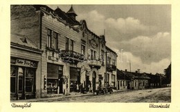 T2 Tiszaújlak, Vilok, Vylok; Utcakép, Gazdasági Bank, Reiter Béla üzlete, Automobil. Kiadja Goldstein J. / Street View,  - Ohne Zuordnung