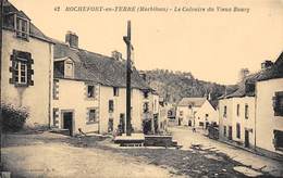 Rochefort-en-Terre        56       Le Calvaire Du Vieux Bourg     (Voir Scan) - Rochefort En Terre