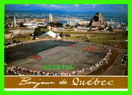 QUÉBEC - LA CITADELLE - PARADE SQUARE ANIMÉE - MESSAGERIES DE PRESSE BENJAMIN ENR -  PHOTO, YVES TESSIER - - Québec - La Citadelle