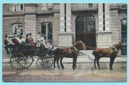 1550 - CANADA - MONTREAL - MC GARR'S PIONEER COACH LEAVES WINDSOR HOTEL - MODE - COSTUMES - Montreal