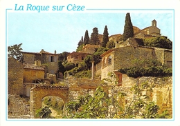 30 - La Roque Sur Cèze - Vue Générale Du Petit Village Médiéval - En Haut à Droite : La Chapelle - Autres Communes