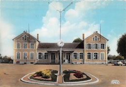 FOURCHAMBAULT - La Gare - (CPSM Grand Format) - Other Municipalities