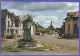 Carte Postale 59.  Berlaimont  Rue Du 5 Novembre  Très Beau Plan - Berlaimont