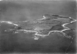 Ile De Hoedic         56           Vue Aérienne  L'ile Au Flottage Sur L'Océan  -  10x15       (Voir Scan) - Autres & Non Classés