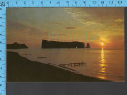 Percé - Quebec - Levé De Soleil Roché Percé   - Pub. Henderson - Postcard, Carte Postale - Percé