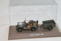 JEEP US AVEC REMORQUE - Militares