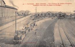 71-LE-CREUSOT- USINE SCHNEIDER, VUE EXTERIEURE DES ATELIER D'ARTILLERIE EXPEDITION D'UN TRAIN DE PLAQUES DE BLINDAGES - Le Creusot